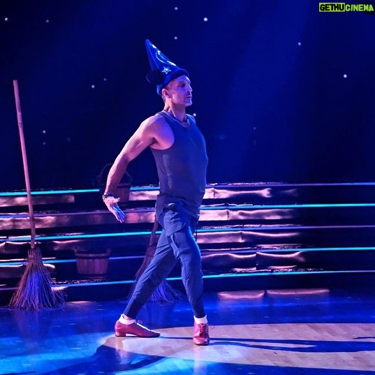 Emma Slater Instagram - Can’t wait to dance this Paso with you @mumansky18! SO PROUD OF YOU! You’re really becoming a dancer 🕺🏾 and I love teaching you 🙌🏻 ok let’s crush it ok?! We are dancing first tonight people, we are celebrating 100 years of Disney in tonight’s @dancingwiththestars show. We’ve got a magical Paso in store for you and you know what to do, please VOTE for Mauricio tonight (right at 8pm EST/ 5pm PST), west coast has to vote blindly at 5pm sorry guys but you know what he’s worth it and I’ll post the dance as soon as I can for you guys 💛🙏🏻 text Mauricio x10 to 21523 and vote another 10 times at the link in my bio, thank you thank you beautiful people ✨