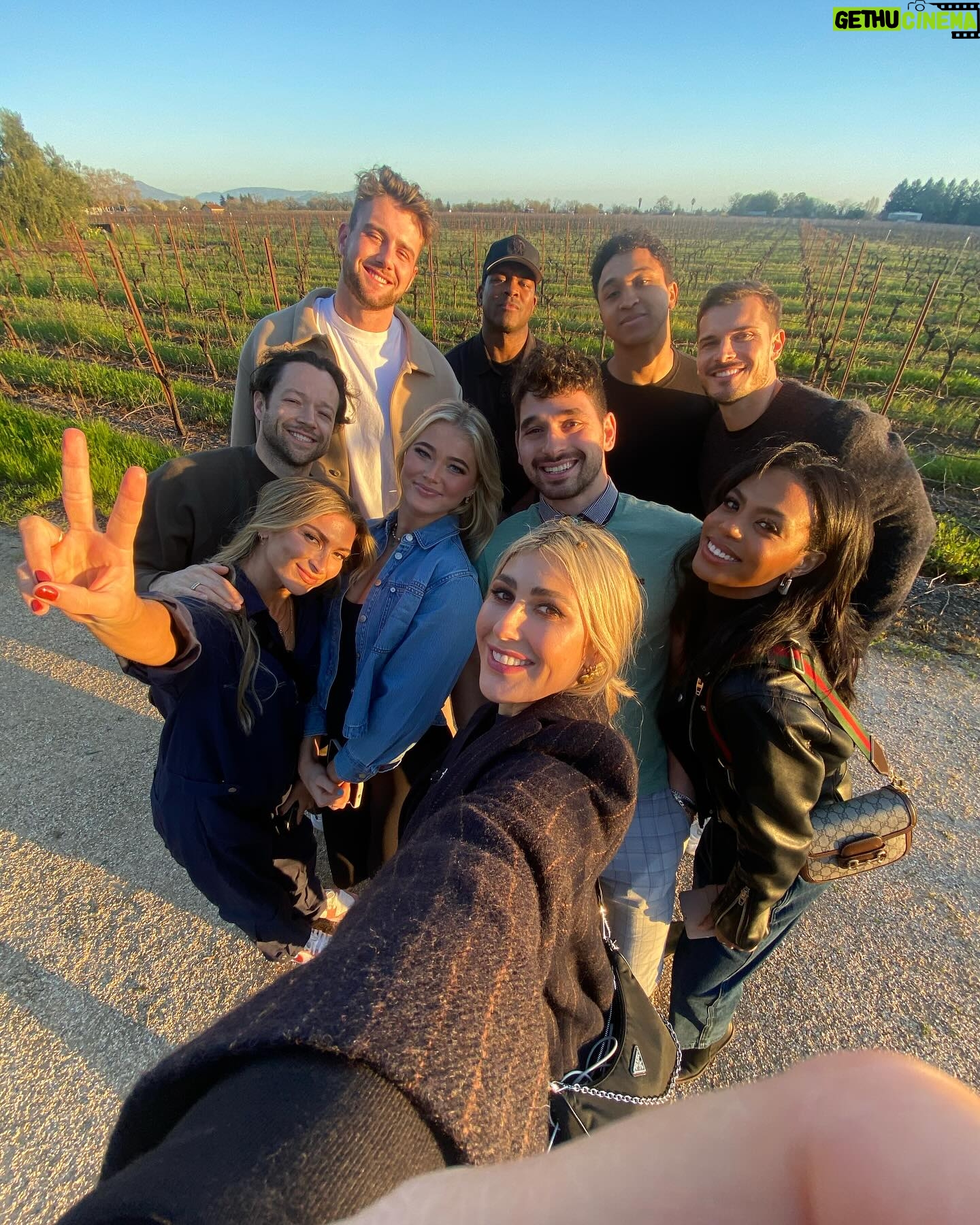 Emma Slater Instagram - The tour is officially over and I’m so sad. I love these people, I’ve literally had the time of my life. Thank you @nopenother and @wearefaculty for creating this incredible show where we were able to live out our dreams. You are the real stars ✨🙌🏻 @dwtstourofficial