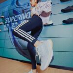Emma Wu Instagram - adidas SUPERNOVA 「超越舒適」進化登場👟✨ 非常重要的事！！！ 從逛街到跑步都可以穿著Supernova✨ 讓我擁有更多舒適的步伐🏃🏼‍♀️ @adidas_tw #adidasTaiwan #adidasSUPERNOVA #超越舒適