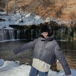 Emma Wu Instagram - 身穿抗寒神器❄️❄️❄️ 冰天雪地也充滿溫暖。 （包緊緊也要很飛炫😎這是重點！！！ @canadagoose #CanadaGooseTW #LiveInTheOpen