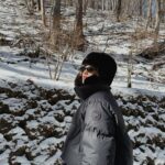 Emma Wu Instagram - 身穿抗寒神器❄️❄️❄️ 冰天雪地也充滿溫暖。 （包緊緊也要很飛炫😎這是重點！！！ @canadagoose #CanadaGooseTW #LiveInTheOpen