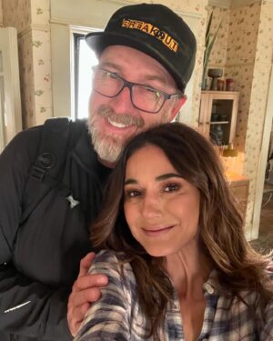 Emmanuelle Chriqui Instagram - Today marks the last day of filming the series @cwsupermanandlois  What a wild ride these last 4 years have been. We have weathered so much from COVID to Strikes and everything in between. We truly became a family. The cast and crew of this show are what dreams are made of. I am endlessly grateful for this exceptional journey. Thank you to our incredible showrunners and writers for giving us all something to chew on. I love you all so much and will carry you in my heart always. Special shout out to our fans that have supported us and cheered us on from the beginning. I think this final season will knock your socks off! 
That’s a wrap 🙏🏽❤️