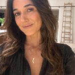 Emmanuelle Chriqui Instagram - Happy Friday and of course Shabbat Shalom! I am all layered up in @brookerayn - my newest obsession is a gold pendant of Israel with the Star of David at its heart.. really where my heart is these days. @brookerayn has such beautiful jewelry, definitely check out her line. Wishing you and yours a great weekend ahead 🙏🏽❤️
