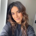 Emmanuelle Chriqui Instagram - My first day of the series finale of @cwsupermanandlois SO many emotions.. much more later…. #lanalang #ilovemyjob #blessed ❤️🙏🏽