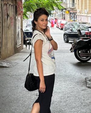 Emmanuelle Chriqui Instagram - #ff of my first week in Bucharest, România. What a week! So much joy, laughter, GREAT food, beautiful walks and getting to see my love do his thing before his production got shut down. I met some extraordinary people on his cast who completely adopted me as one of their own. Bucharest surprised me in the best way and exceeded all my expectations.. memories to last a lifetime… feeling so blessed. As always, wishing you and yours a #HappyFriday and #ShabbatShalom❤️🙏🏽