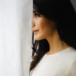Emmanuelle Chriqui Instagram - Throwing it back to 2019, one of my favorite photo shoots with friend and director extraordinaire @jasonensler1 I feel so blessed to have worked with such incredibly talented and amazing humans. Wishing you all a beautiful weekend ahead. Take time for yourself and tune out the noise. Sending love.. #HappyFriday #shabbatshalom❤️