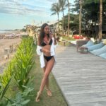 Emmanuelle Cureau Instagram – BALI DUMP 🐚 
1- Moi et ma pote en snorkeling : Nice Day
2- Nouvelle conductrice 🛵 
3 – Mes trésors 
4 – Activité journalière 
5 – Nuits difficiles 🤍 
6 –  Bali Vibes    
7 – Les émotions : LA solution 
8 – Mon bobo en forme de cœur 🥹 
9 – Happy Girl 🐚
10 – Feel Like Home