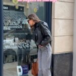 Emmanuelle Cureau Instagram – Rassurez moi, je ne suis pas la seule ?!… 😂💍