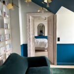 Emmanuelle Cureau Instagram – Bienvenue dans ma suite Littéraire chez @chouchouhotel ! 😁📚
J’adoré le concept de l’hôtel , des chambres aux inspirations différentes, un resto , bar , scène , emplacement idéal dans un de mes quartiers pref : Opera . Personnel hyper sympa !
Petit dej copieux ! C’est un 10/10 😁

* J’ai cru que mon Instagram c’était Tripadvisor ! 
Je me mets à écrire des grands avis critique 😂 

  Collaboration commerciale invitation 🫶🏽
