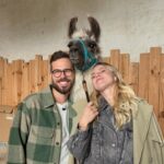 Emy LTR Instagram – OH MY GOOOOOD!
Tellement tellement heureuse de vous annoncer mes premiers pas en TV!
Je deviens chroniqueuse pour l’émission En bonne compagnie !
Je commence aux côtés des grands avec l’iconique @sophie_davant , le super @kaminilevrai et le doc de l’extrême @dr.fabing !
Merci à @france.tv pour la confiance, merci aux deux Julien et a Coyote sans oublier Alex, pour ce premier job ❤️🥰🐶
On se retrouve tous les samedi sur France 3 à partir du 20 janvier à 15h35 pour une émission consacrée aux animaux et @gogstagram est de la partie ! 
Trop hâte d’avoir vos retours ❤️
📸: @louisadrienleblay