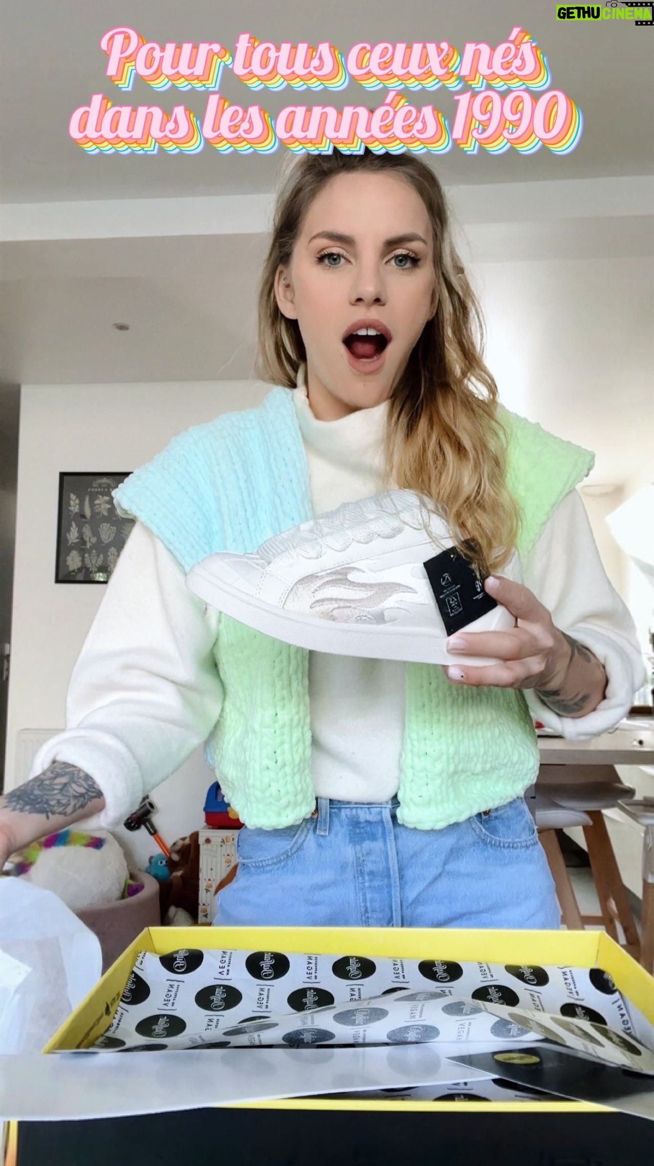 Emy LTR - 13.8K Likes - Dis moi que tu es né dans les années 90 sans me dire que t’es né dans les années 90…
Qui les as eu?
Ps: ceci n’est absolument pas une collaboration, mais une dépense incroyablement bien assumée.