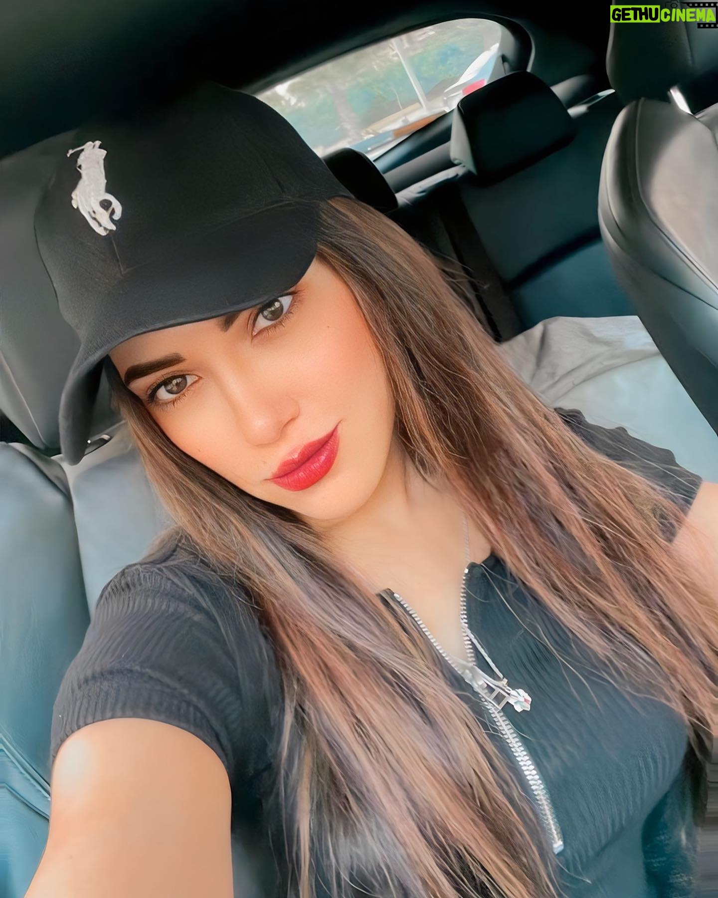 Emy Talaat Zakaria Instagram - Hello☘️ #emytalaatzakaria #ايمى_طلعت_زكريا