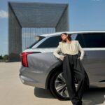 Enjy Kiwan Instagram - @voguearabia @hongqi_official Photography Greg Adamski @greg.adamski Style Polina Shabelnikova @shabelnikova Hair Deborah Aguera Mehsem @deborahagrm Makeup Mauro D. Hernan @maurodhernanmakeup Producer Danica Zivkovic @danica.z.t Production Dinika Govender @damn_dinika Shot on location at Expo City Dubai @expocitydubai Style assistant Neha Maggo @nehamaggo Production assistant Amira Hached @amirahached