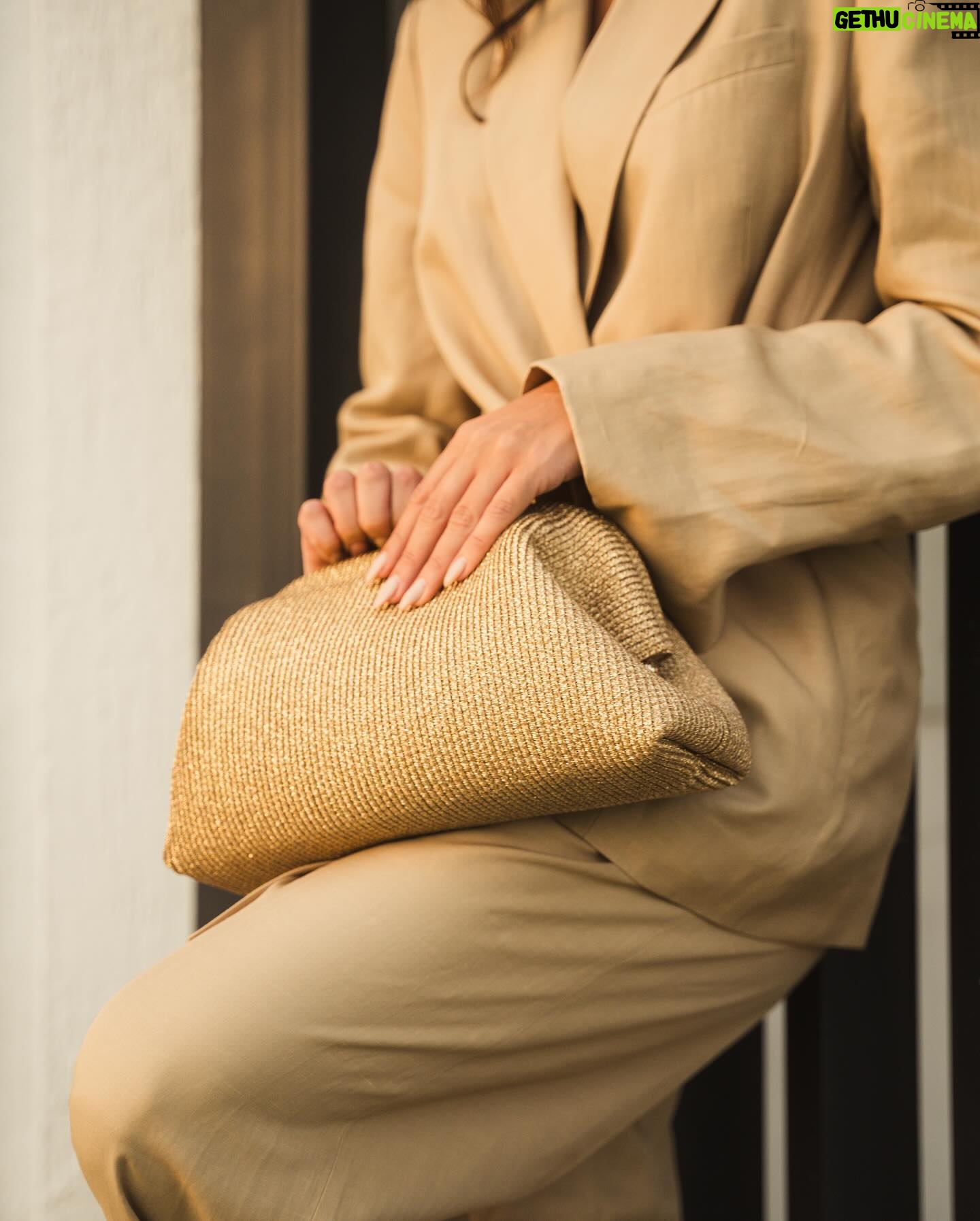 Enjy Kiwan Instagram - Golden hour @andotherstories in stores now