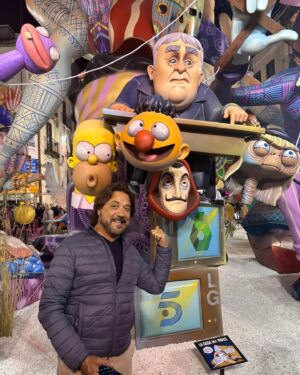 Enrique Arce Instagram - Una breve retrospectiva de las Fallas 2024. Que bueno volver ai casa, junto a mi gente tras 4 años de ausencia 

#valenciaenfallas