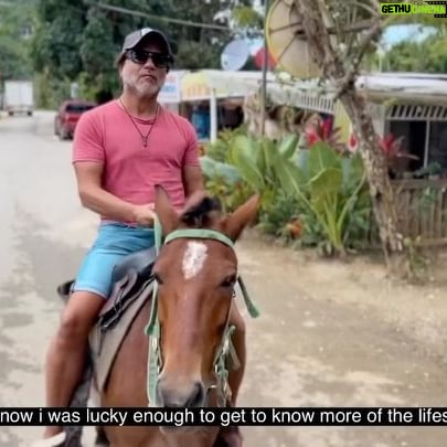 Enrique Arce Instagram - I invite you to my second home, El Valle in Samaná in the Dominican Republic🇩🇴❤️🌴⛰️🌊 @samanagroupdr @yaritzareyes_r