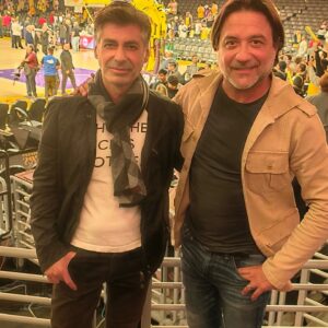 Enrique Arce Instagram - No pudo ser, no pude ver a mi compatriota Santi Aldama @santialdama  ganar a los Lakers y forzar el septimo y ultimo partido del play off, pero me quedo con el espectáculo que disfrute en el #cripto.com  arena de Los Angeles. Gracias por tu generosidad, Santi una vez más