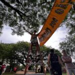 Enzo Krieger Instagram - Acabou Quero começar agradecendo a todos envolvidos nesse projeto, todos os caminhos que cruzei, e @netflixbrasil e @glazentretenimento pela oportunidade. Muito especial trabalhar em um projeto onde você se sinta acolhido e leve, e esse tempo foi assim. Conheci e criei laços com pessoas incríveis. Sei que Dv15 sempre vai ter um lugar especial no meu coração. E o que ficará de lembrança desses dias são os bons momentos passados ao lado dessas pessoas, e os perrengues que ao lado deles se tornavam mais leves. Tenho certeza que essa temporada será um sucesso, o trabalho tá lindo. Muita gente talentosa e amor envolvido. Já tô ansioso pra ver o resultado😁😁😁 Não sei se é uma despedida ao projeto, mas de novo, sou muito grato, foi lindo poder fazer parte de tudo isso❤️