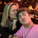 Enzo Krieger Instagram - Dia dela, minha companheira, confidente, amiga, fã, a melhor mãe que poderia pedir. Te amo❤️ Feliz dia das mães😘