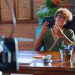 Enzo Krieger Instagram - Olha essa novidade Brasilllll!! Estamos chegando nas telonas de todo o Brasil. Com muito orgulho venho contar que iniciamos as gravações das -As Aventuras de Poliana, o filme-, novo longa nacional produzido pela @panoramica_filmes Está ficando demais. É uma coprodução com o SBT e distribuição da Warner Bros. Pictures. @wbpictures_br @sbt E com um elenco muito especial😍 Ansiosos??