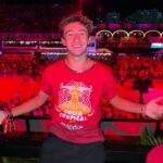 Enzo Krieger Instagram - Primeiro dia de sambódromo😍😍 eu amei😁😁 @theofficialpandora