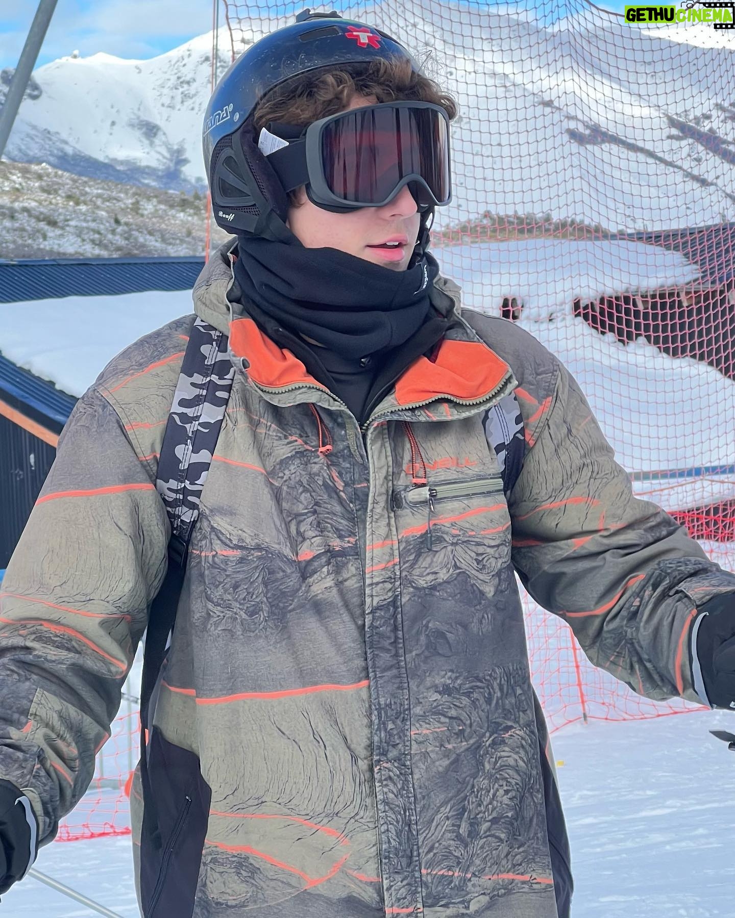 Enzo Krieger Instagram - primeiro dia de ski😁⛷️