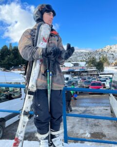 Enzo Krieger Instagram - primeiro dia de ski😁⛷️