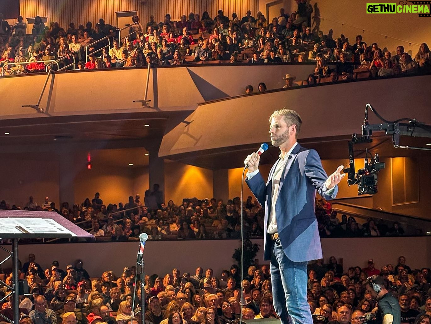 Eric Trump Instagram - Thank you Missouri! We love you and can’t wait to see you soon! #MAGA #reawakentour