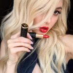 Erika Gertseg Instagram - Le Rouge Parfum – мой новый талисман, который будет сопровождать меня на протяжении всего дня и ночи. Я совсем не часто использую яркие цвета в макияже, но этот красный меня поразил 💔 Все это время я чувствую невероятную магию обольщения на своих губах, ведь все помады @bykilianrussia имеют потрясающий аромат культового парфюма By Kilian! #LeRougeParfum