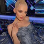 Erika Gertseg Instagram – Még fotók a fináléból💙🤍 @xfaktorhun 
Style @kataflorian 
Makeup @karinajemelyjanova 
Hair @krisztian.h
