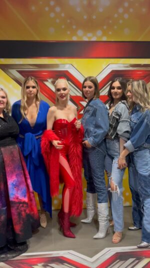 Erika Gertseg Instagram - Köszönjük a szavazatokat!!!🥹❤️‍🔥💪🏻
@alexahelfyofficial @synergyofficialx @eniko_bodrogi_official @xfaktorhun