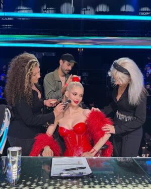 Erika Gertseg Instagram - Best team ever❤️‍🔥 @xfaktorhun 
A legjobbak, imádlak titeket🥰

Style @kataflorian 
Makeup @karinajemelyjanova 
Hair @krisztian.h