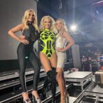 Erika Jayne Instagram - We bet it all on blonde last night and won, cause @theprettymess was phenomenal. And we’d put good money on Erika’s interview with @two.ts.inapod this morning! So if you’re in Vegas stop by the Blue Wire Studio in @wynnlasvegas this morning at 10:30AM and say hello! Any last minute questions for Erika? . . #betitallonblonde