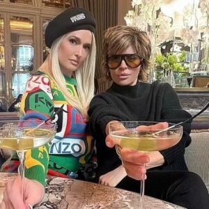 Erika Jayne Instagram - Happy birthday Louise!!! You are a true friend and one of the strongest people I’ve ever known. 
I look forward to making more memories together. 🤍😂✨❤️🤗😇