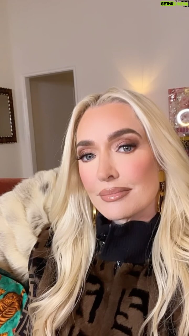 Erika Jayne Instagram - I cannot wait to see you in Vegas this upcoming week! 💗 #BetItAllOnBlonde is back December 1. Get your tickets now #linkinbio 🎲 @livenation @hoblasvegas