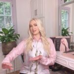 Erika Jayne Instagram - Let’s talk hair! Follow @prettymesshair for updates and head to the website for 20% off first purchase, link in bio 😽