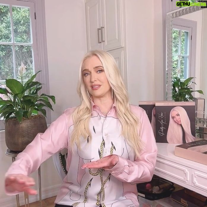 Erika Jayne Instagram - Let’s talk hair! Follow @prettymesshair for updates and head to the website for 20% off first purchase, link in bio 😽