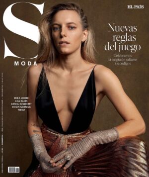 Erika Linder Instagram - December cover with @s_moda talking film, music and identity 📸 by the wonderful @lizcollinsphotographer @juancebrian @wendyrowe @tomomiroppongi @robbietomkins