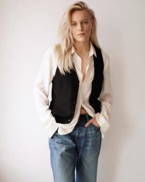 Erika Linder Instagram - @mikasstockholm
