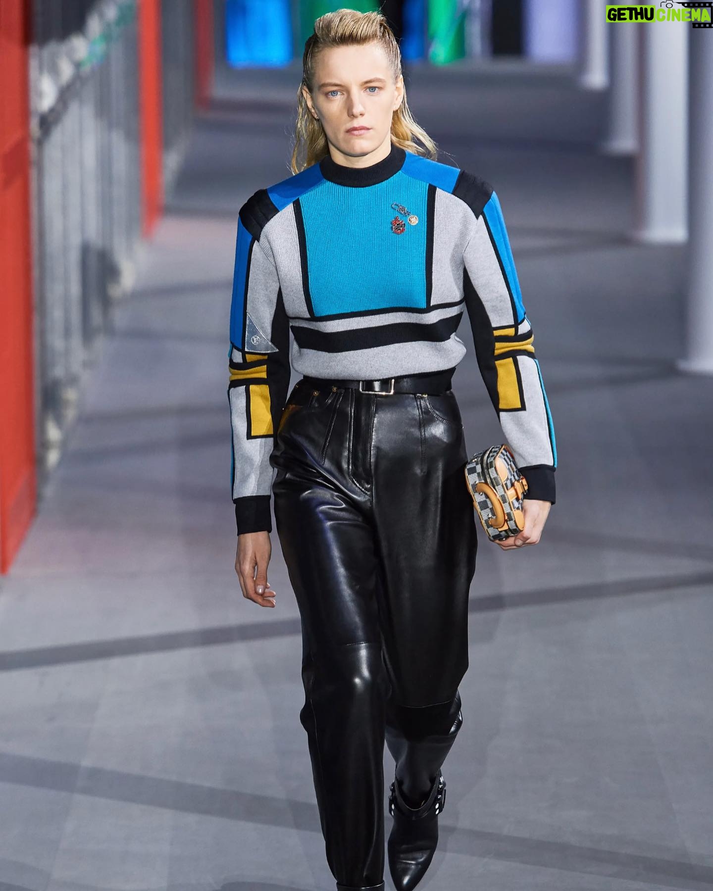 Erika Linder Instagram - Swedish model @richiephoenix - known for her androgynous look and steely Leonardo DiCaprio-esque gaze - doesn’t hit the runway often, but when she does, she definitely makes it count. Making her debut at @louisvuitton for the brand’s autumn/winter 2015 show, #ErikaLinder has walked iconic shows only, oscillating from sweetly ethereal to totally badass. Tap the link in @voguescandinavia's bio to get her complete breakdown of her most memorable runway moments. Photo: @getty Words: @shiffmane