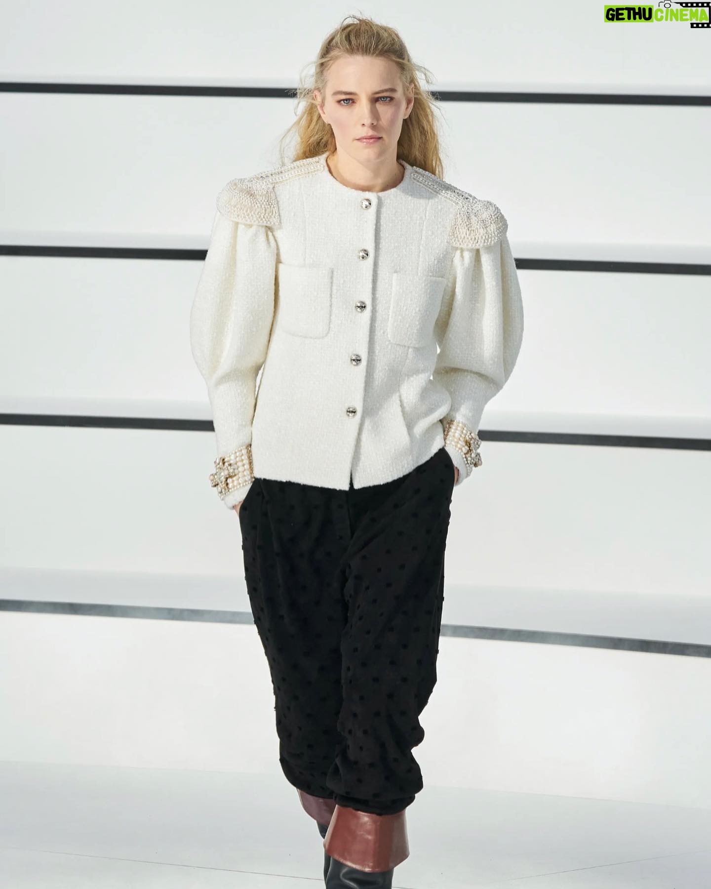 Erika Linder Instagram - Swedish model @richiephoenix - known for her androgynous look and steely Leonardo DiCaprio-esque gaze - doesn’t hit the runway often, but when she does, she definitely makes it count. Making her debut at @louisvuitton for the brand’s autumn/winter 2015 show, #ErikaLinder has walked iconic shows only, oscillating from sweetly ethereal to totally badass. Tap the link in @voguescandinavia's bio to get her complete breakdown of her most memorable runway moments. Photo: @getty Words: @shiffmane