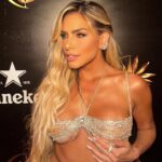 Erika Schneider Instagram – Celebração número 7 do meu aniversário! Carnaval  aniversário da nisso, comemorando a semana toda! 
Lançamento da @belvederevodka no @belmondcopacabanapalace thanks todos os envolvidos! 
@manumaya ✨ 

Stylist @claudiotorelli 
@duopressassessoria 
@fernandabaiaooficial