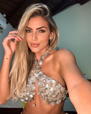 Erika Schneider Instagram - Sunshine ✨