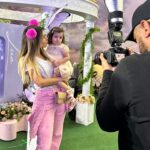 Erika Schneider Instagram – Com a @diariodalizcl no aniversário da @pequenalua 🦋