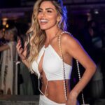 Erika Schneider Instagram - That’s the vibe! 🥳🇧🇷✨ @hedkandipunta @felipegaieski @fernandabaiaooficial