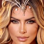 Erika Schneider Instagram – Abelha 👑 
spoiler de uma das fantasias do meu carnaval! 🥳
Fotos @picsmarioficial 
Beauty @bycarolfranca 
@ateliedemascaras