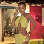 Erika Schneider Instagram - Da série looks praianos q mandei fazer em todas as cores! 💚