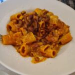 Erika Toa Russo Instagram - Pasta my love🍝 . #ToaFoodie #ToaTip : miglior Amatriciana a Roma? @saulo_roma top!🥰 . Cuando llaman los carbs! Pasta en sus mejores versiones🤤 Mezze maniche all'Amatriciana, Ziti ai broccoletti e alici - ya saben donde ir en Roma y sino preparenla en casa! Comenten y les digo como prepararlas! . Feliz semana mis bellezas💋 . . . #comerRoma #mangiareaRoma #foodie #amatriciana #instapic #mezzemaniche #tipipasta #ziti