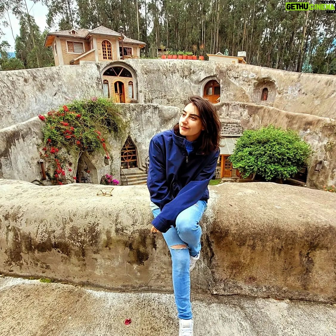 Erika Toa Russo Instagram - Holidays 2023⛄️ #photodumb de los últimos dias turisteando por Ecuador🥰 . ¿Ya está listos para la Navidad? Cuéntame! . . #TOA #touristlife #instapic #parami #Quilotoa #Cotopaxi #andino #Ecuador #colours #papas #toafoodie #Christmas2923 #fall2023 #festivita2023