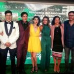 Erika Toa Russo Instagram - Premiere del Film @loswanabis! Hoy en Cine🍿 . Un poco de la alfombra ver de la película "Los Wanabis" que desde hoy está en salas de cine a nivel nacional🇪🇨 . Ya la ví y no se la pueden perder! Interpreto a María Gloria y no veo la hora de saber que es lo que más les gustó de la peli!💋 . Ha sido un honor ser parte de este proyecto! Ser parte de un cast tan talentoso y trabajar con un crew tan profesional! Gracias a nuestro Director @santiago_paladines por invitarme a ser parte de Los Wanabis, a la produccion @el_viaje_films y @cinezerowaste por la primera peli amigable con el ambiente en Ecuador🌱 . #TOA #actress #Premierr #cinema #comedianegra #thriller #estafa #ecuador #dolares #billetesnegros #LosWanabis #film